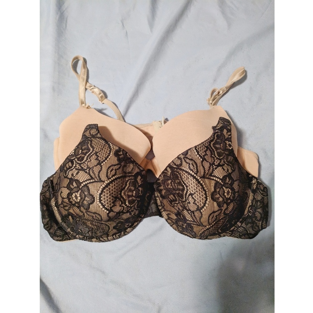 2 Nursing bras